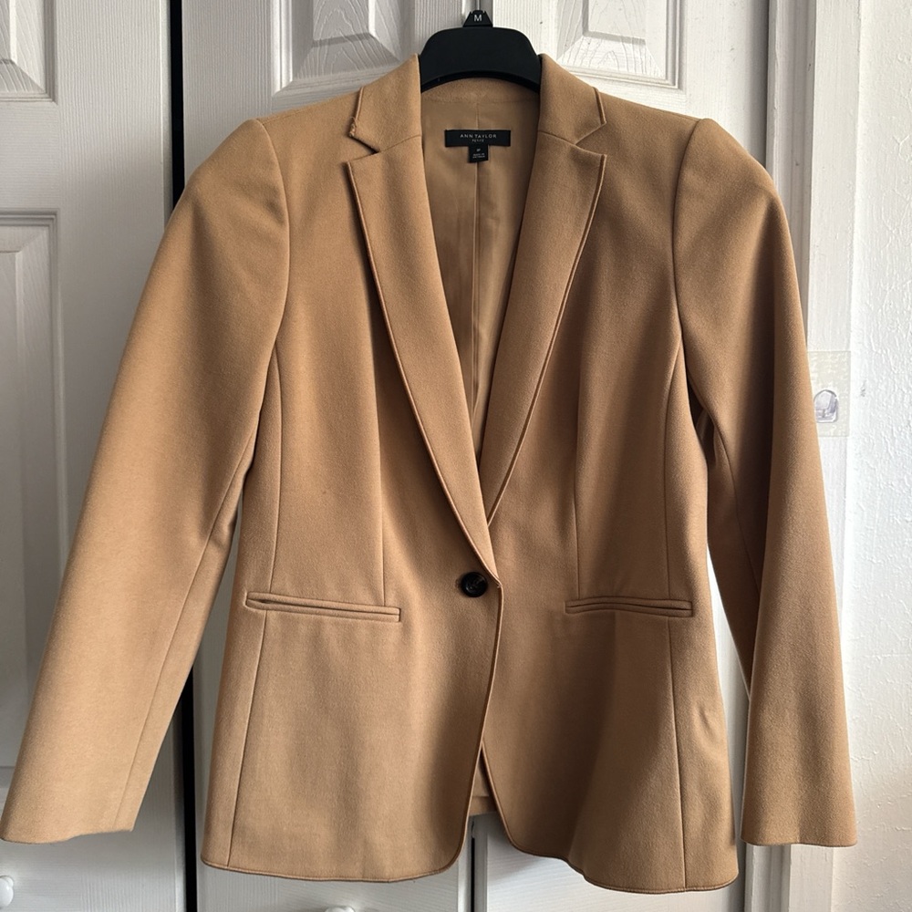 Ann Taylor Camel Women's Blazer